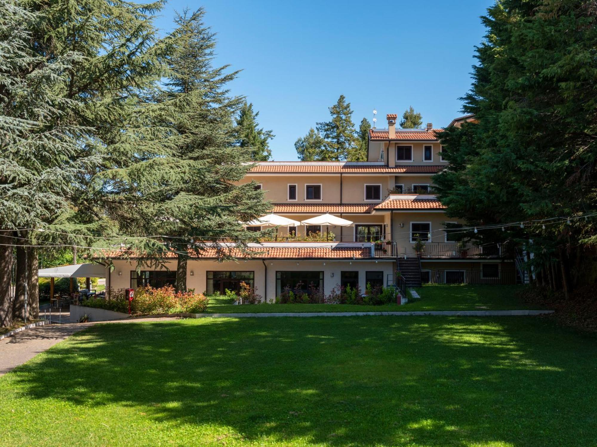 Il Castagneto Hotel Мельфи Экстерьер фото